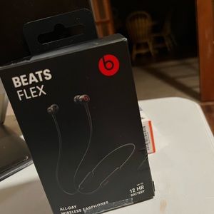 Beats Flex bluetooth headphones
